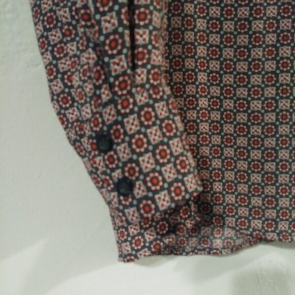 Chelsea & Theodore Print Button Down Top - Picture 5 of 6
